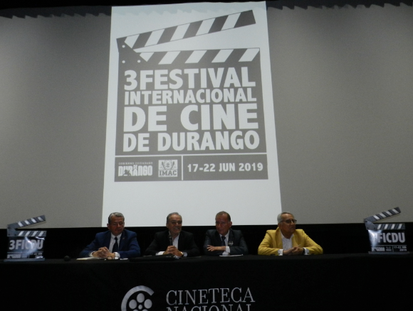 Macintosh HD:Users:jorgevillegashernandez:Desktop:PENDIENTES PARA GUARDAR O PUBLICAR:20190606 TERCER FESTIVAL INTERNACIONAL DE CINE DE DURANGO:Captura de pantalla 2019-06-12 a la(s) 11.03.44.png